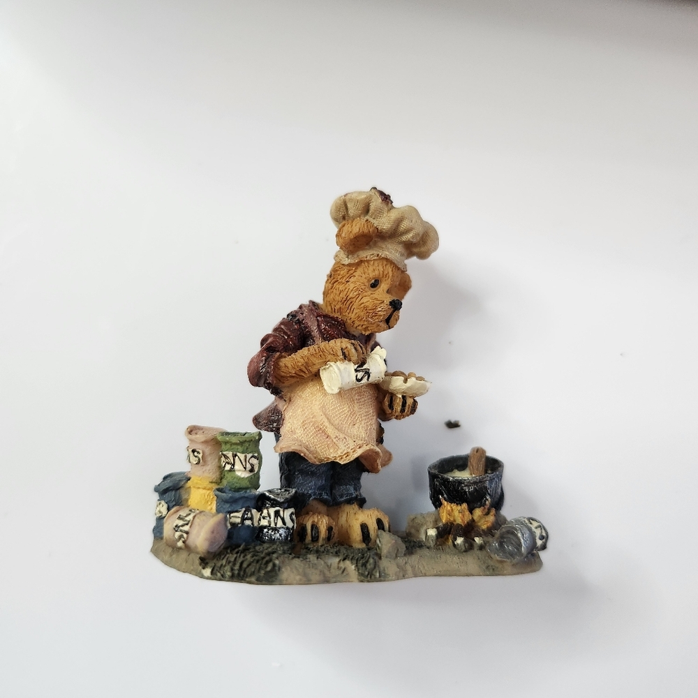 Boyds Edmund's Hideaway Village Figurine Edmund T. Bear Cookie Only ONE Vintage